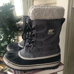 SOREL Winter Carnival Boots